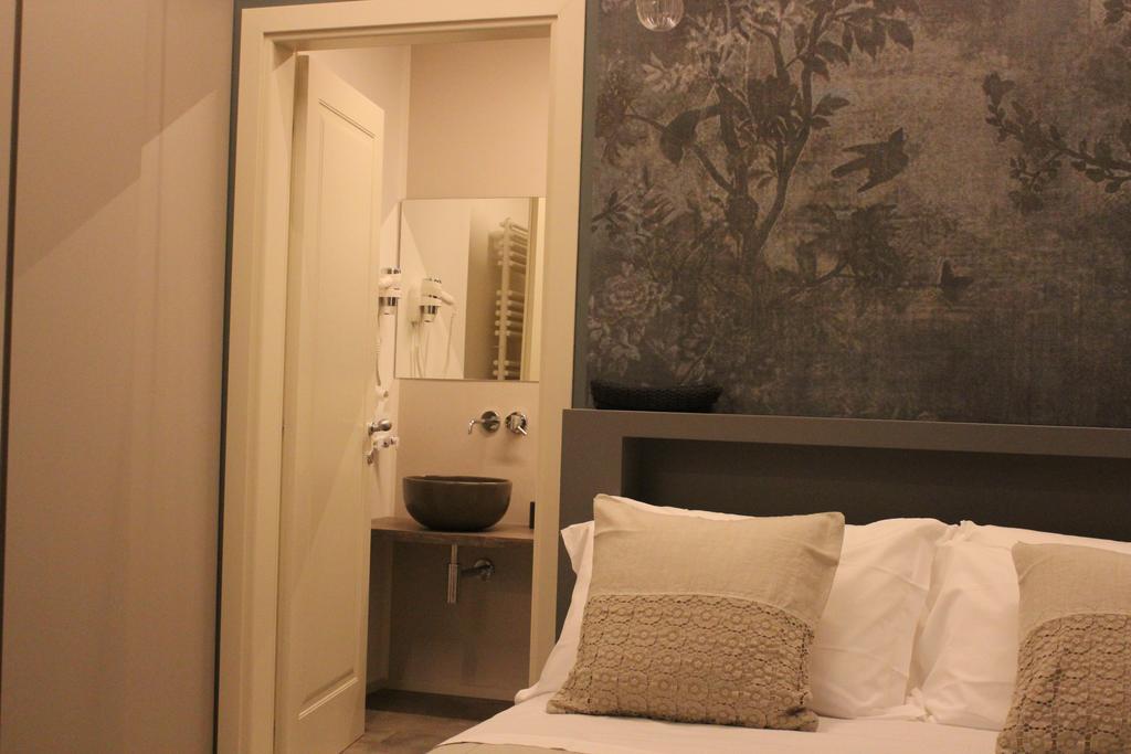 Vittorio Veneto 25 Hotel Modena Bagian luar foto